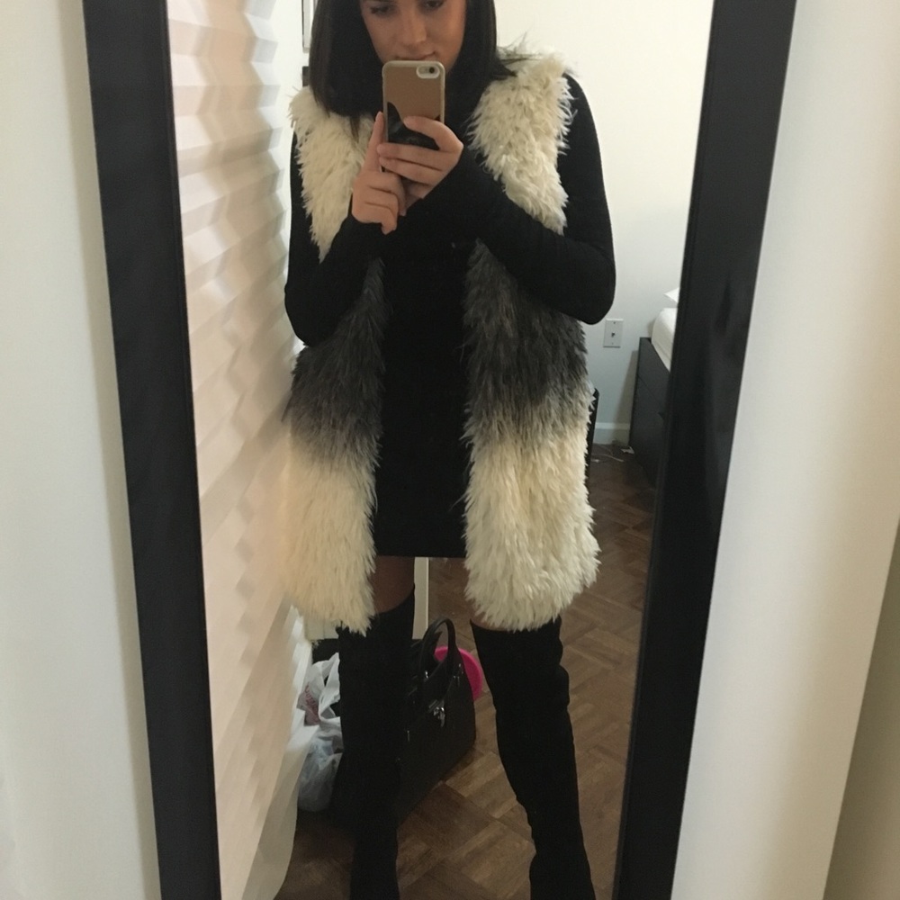 Guess faux fur vest